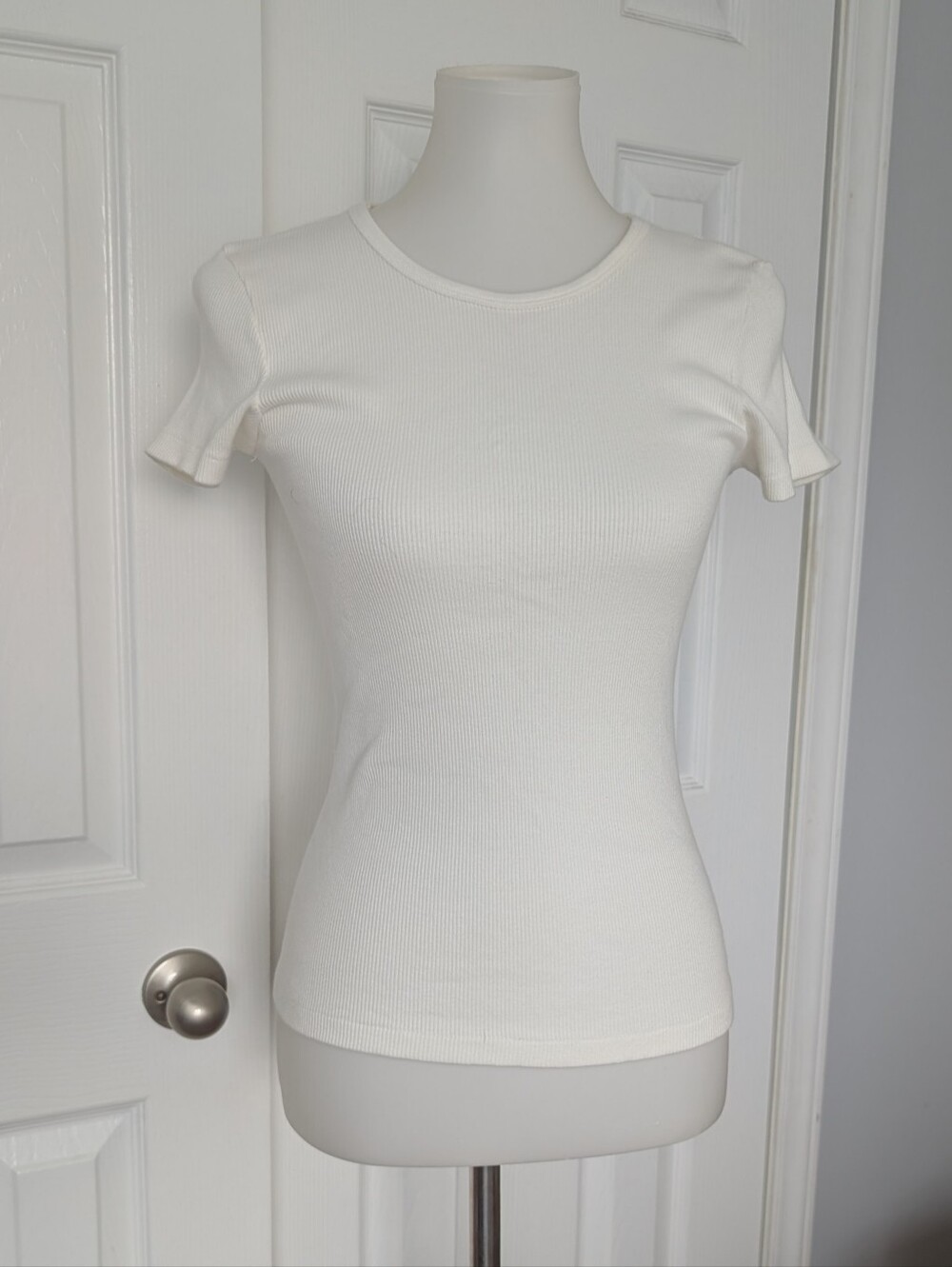 Brandy Melville White Ribbed Short Sleeve Tee - 100% Cotton